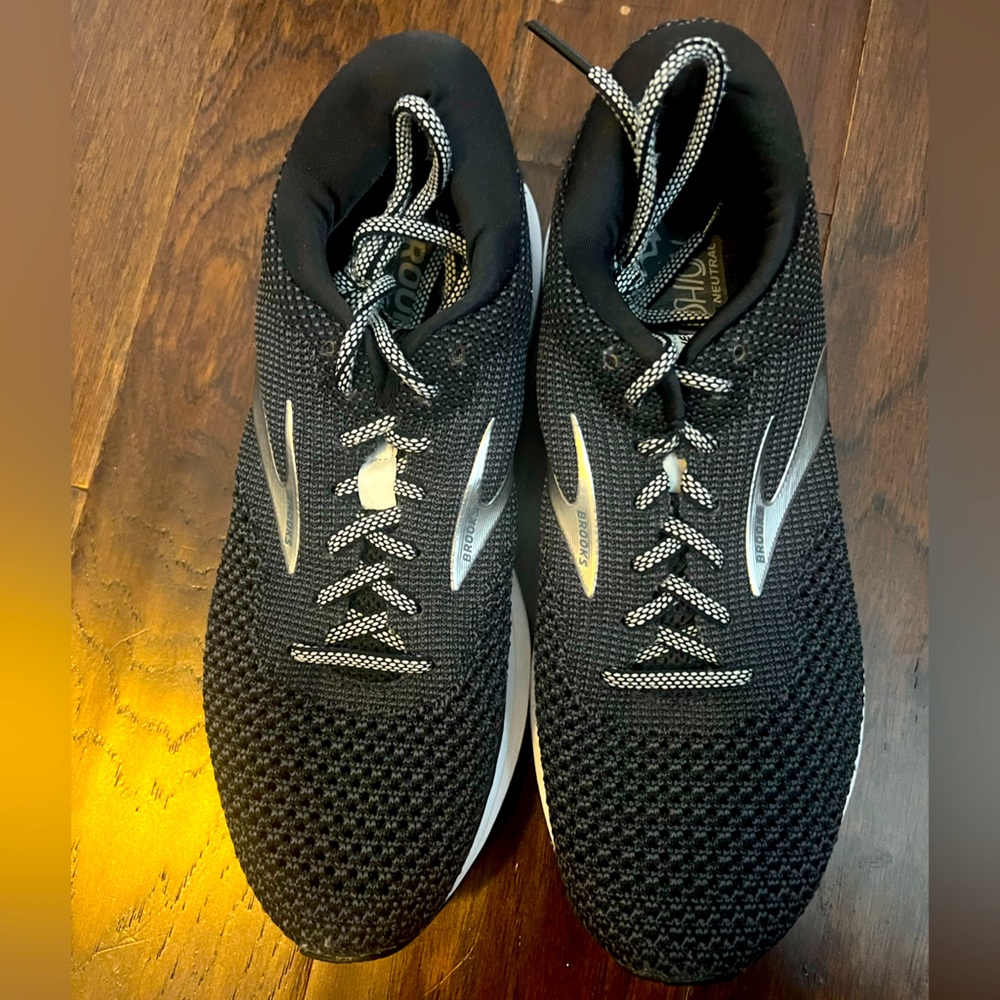 Brooks Revel 2 sz 9